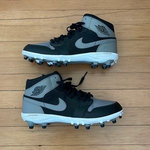 Nike Air Jordan 1 Mid TD Shadow football cleats